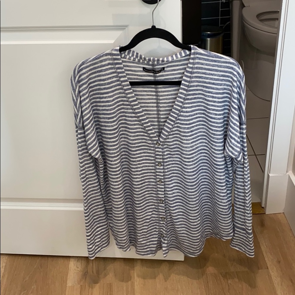 Abercrombie long sleeve